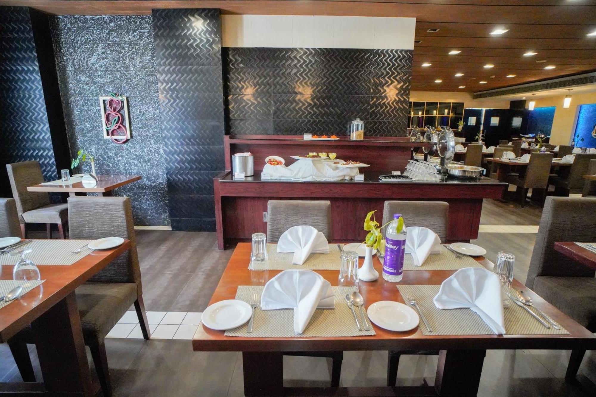 Hotel Olive Eva Kochi Exterior photo
