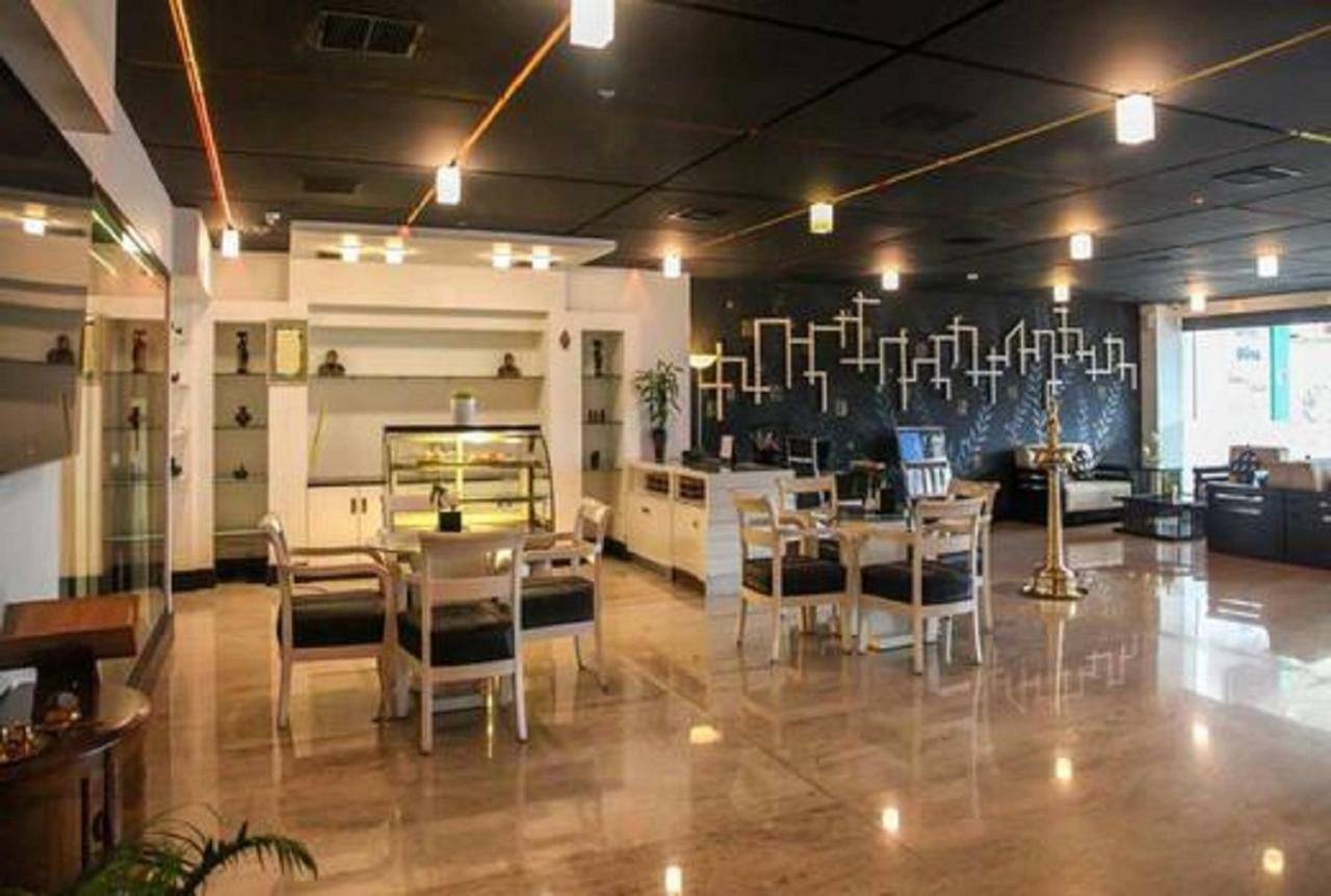 Hotel Olive Eva Kochi Exterior photo